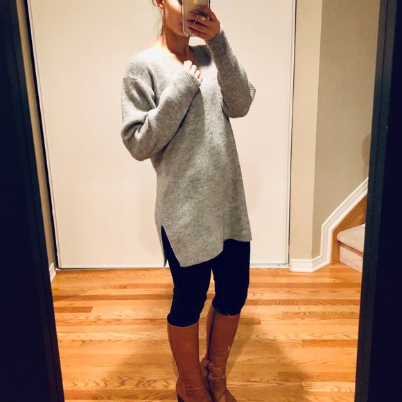 ⭐️2 for $30⭐️ One on One Sweater - Picture 3 of 8